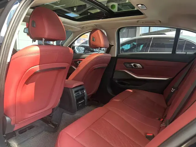 BMW 3 Series — Фото автомобиля 9