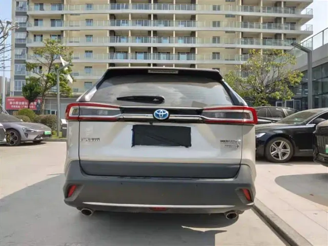 Toyota Wildlander — Фото автомобиля 8