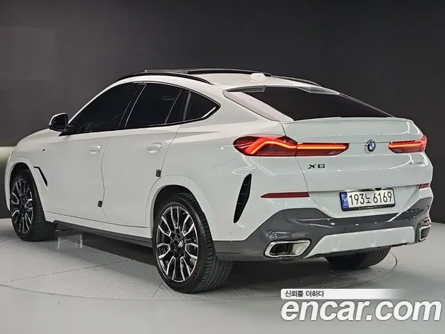 BMW X6 xDrive40i M Sport — Фото автомобиля 4