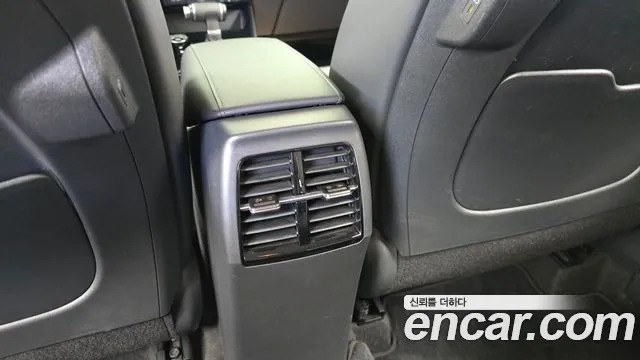 Kia Niro The All New — Фото автомобиля 19
