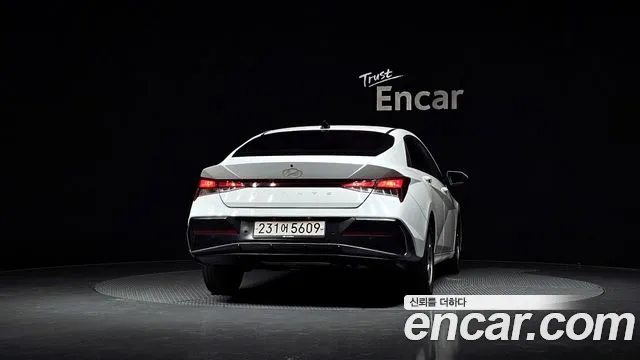 Hyundai Avante CN7 — Фото автомобиля 4