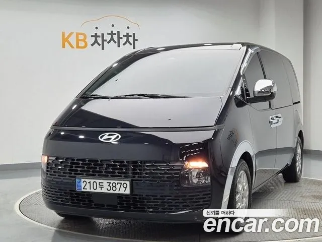 Фотография автомобиля — Hyundai Staria