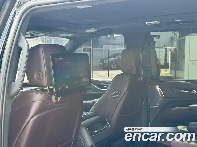 Cadillac Escalade Escalade 5 поколение — Фото автомобиля 7