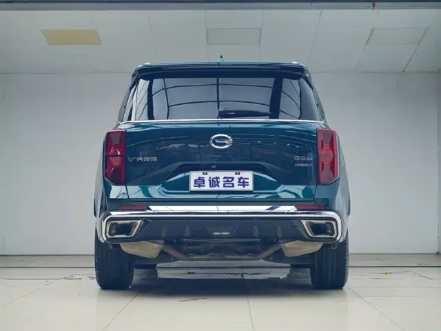 GAC Trumpchi GS8 — Фото автомобиля 17