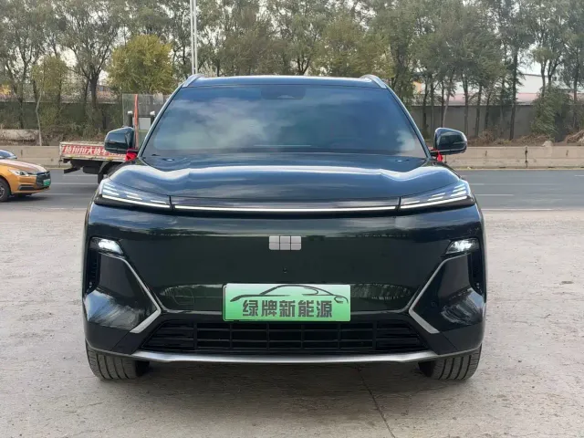 Geely Galaxy Starship 7 EM-i — Фото автомобиля 2
