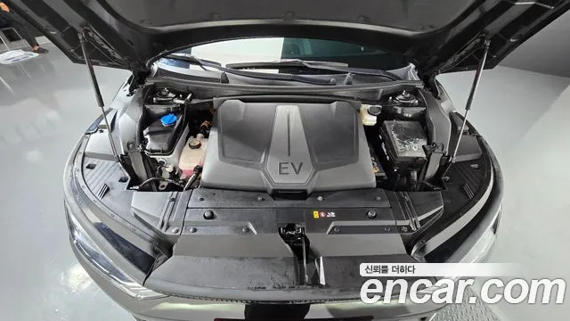 Kia EV6 — Фото автомобиля 6