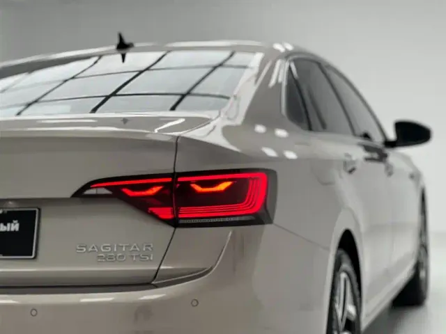 Volkswagen Sagitar — Фото автомобиля 12