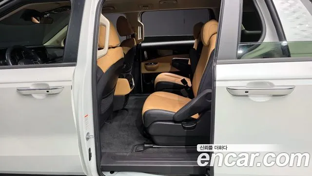Kia Canival Carnival 4 поколение Бензин 9 мест Prestige — Фото автомобиля 12