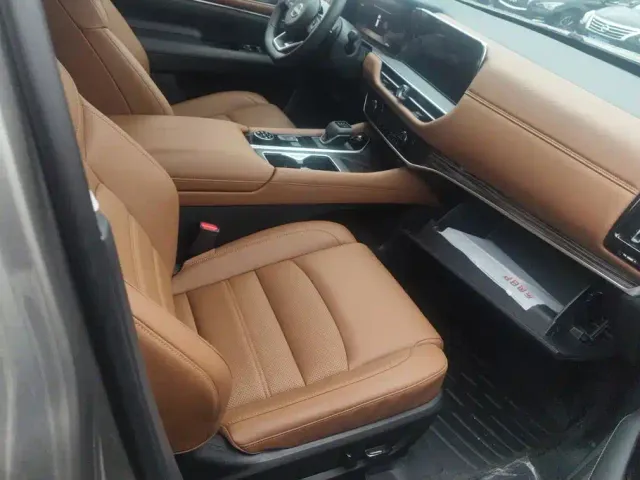 Nissan Terra — Фото автомобиля 8