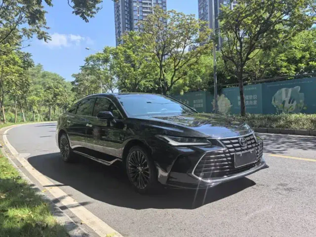 Toyota Avalon — Фото автомобиля 5