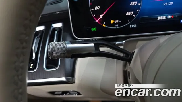 Mercedes-Benz S-Class — Фото автомобиля 23