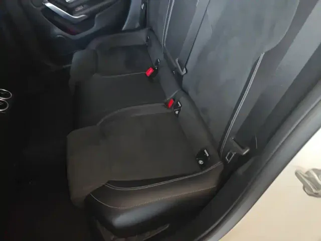 Mercedes-Benz A-Class — Фото автомобиля 16