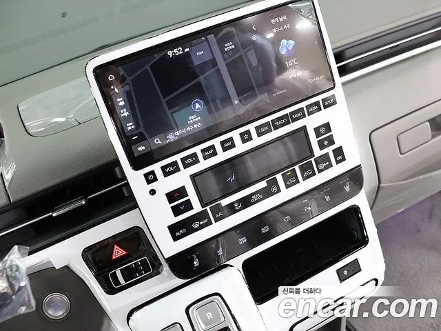 Hyundai Staria Staria 4WD Lounge 7 мест — Фото автомобиля 7