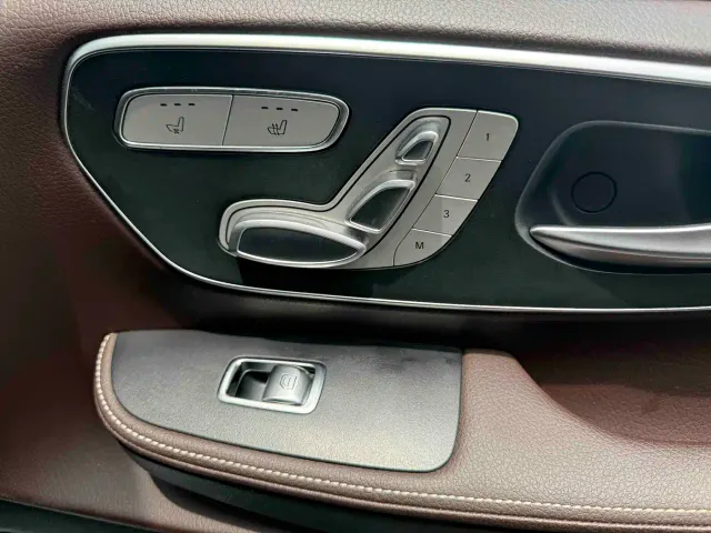 Mercedes-Benz V-Class — Фото автомобиля 10