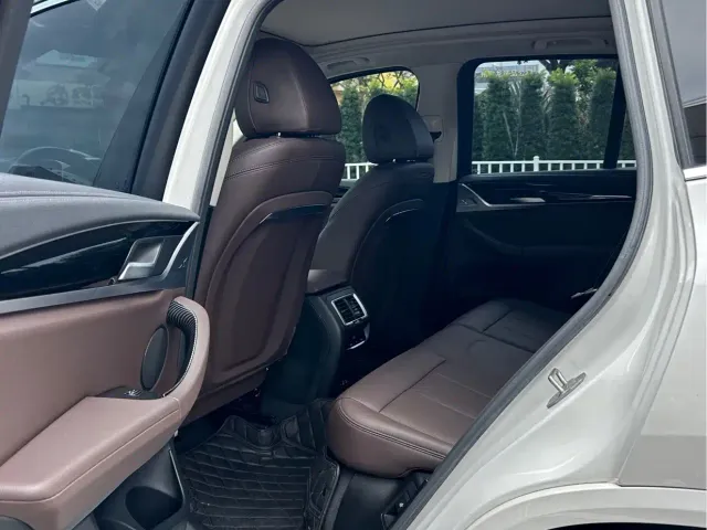 BMW X3 — Фото автомобиля 4