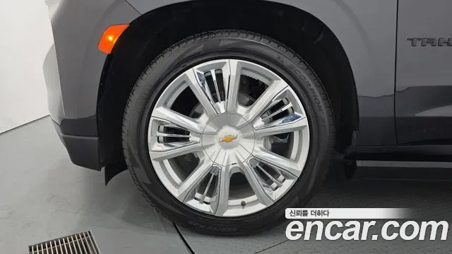 Chevrolet Tahoe — Фото автомобиля 5