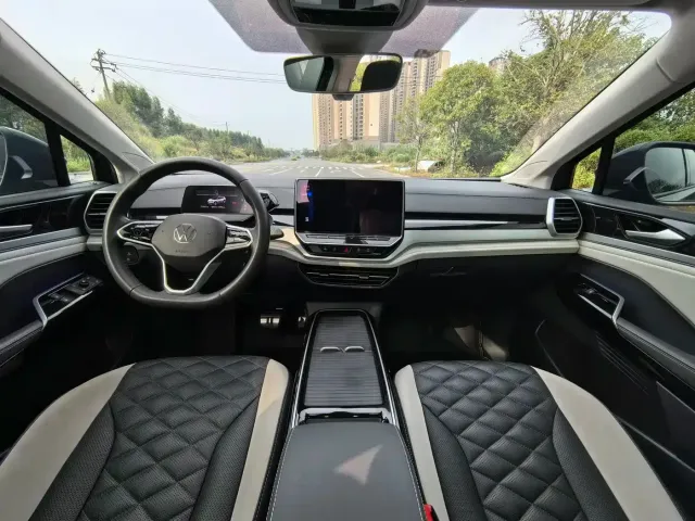 Volkswagen ID.6 CROZZ 2021 Long Range PRO Version — Фото автомобиля 8