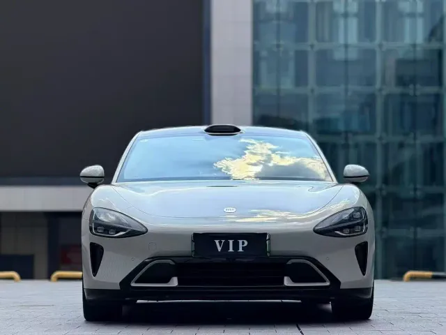 Xiaomi SU7 — Фото автомобиля 2