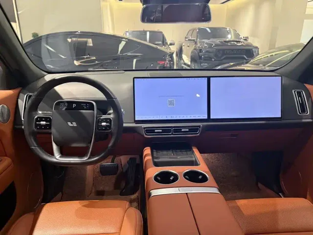 Li Auto L7 — Фото автомобиля 6