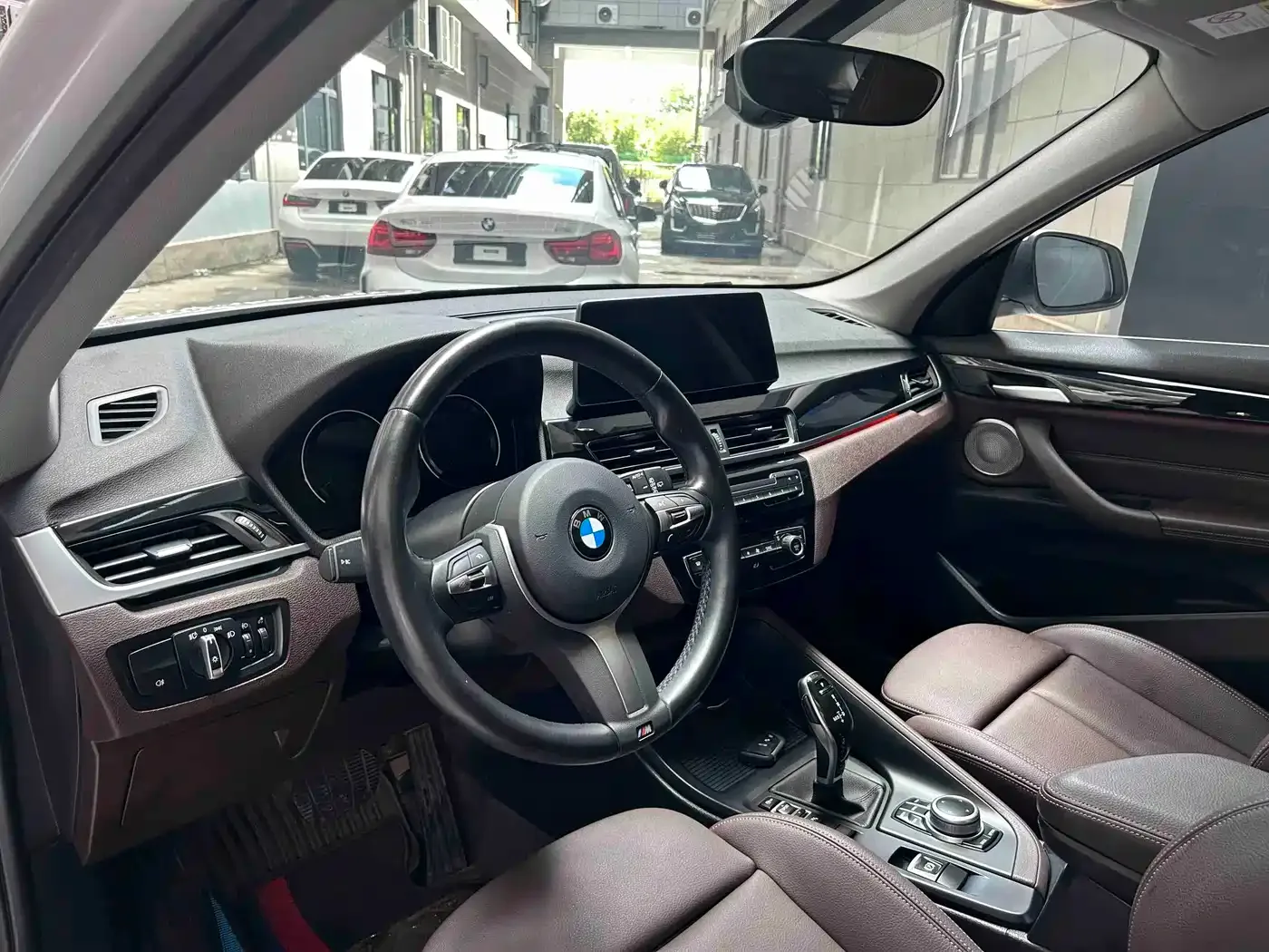 BMW BMW X1 2022 sDrive25Li Leading — Фото автомобиля 14