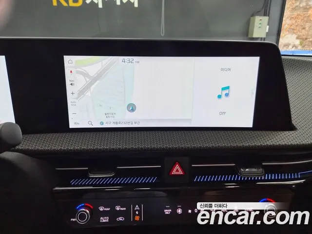 Kia EV6 — Фото автомобиля 10