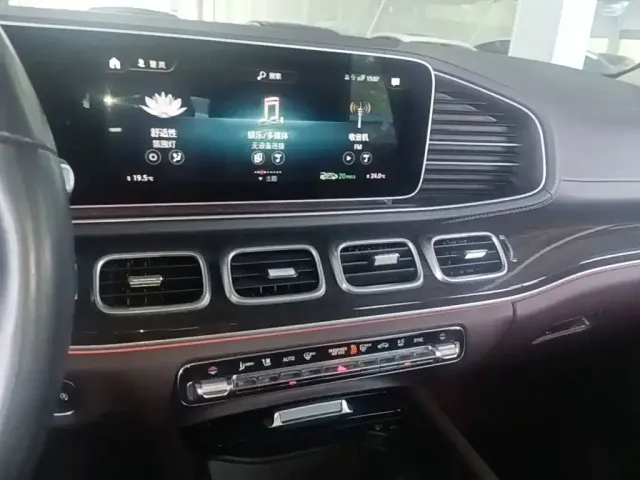 Mercedes-Benz GLE-Class — Фото автомобиля 8