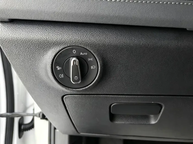 Volkswagen Sagitar — Фото автомобиля 12