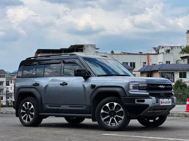 BYD FangChengBao Leopard 5 — Фото автомобиля 3