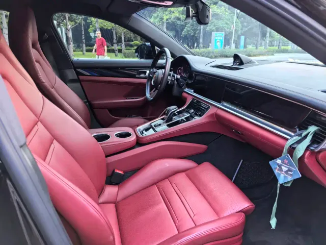 Porsche Panamera — Фото автомобиля 11