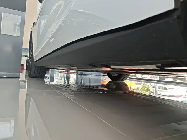 BYD Qin L — Фото автомобиля 21