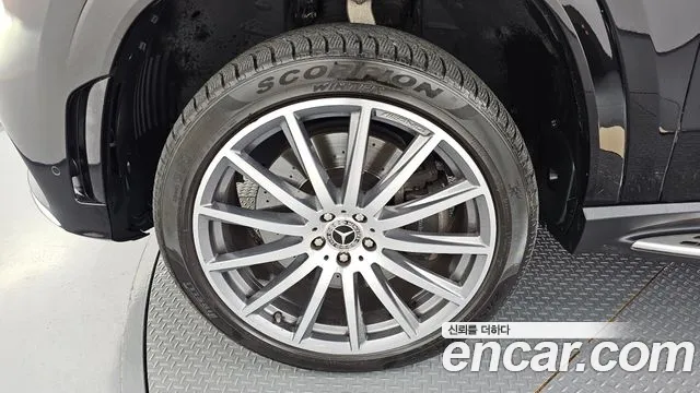 Mercedes-Benz GLS-Class — Фото автомобиля 3