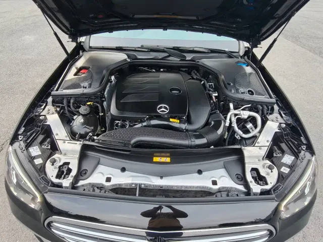 Mercedes-Benz E-Class — Фото автомобиля 13
