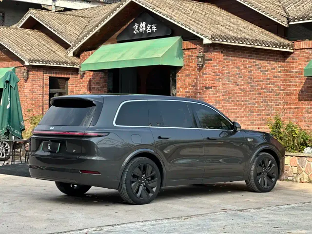 Li Auto L9 — Фото автомобиля 6