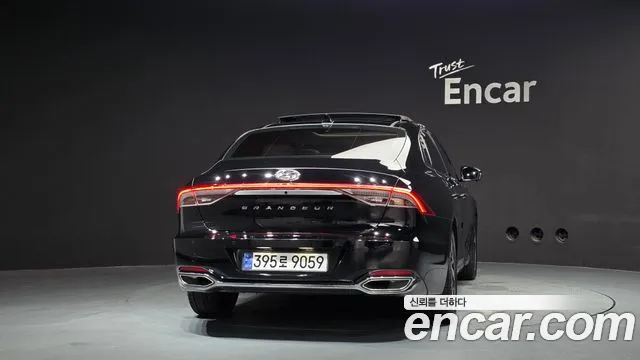 Hyundai Grandeur (New) Hybrid — Фото автомобиля 4