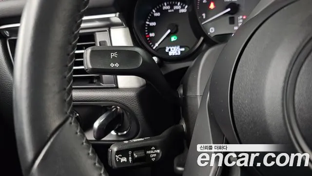 Porsche Macan — Фото автомобиля 27