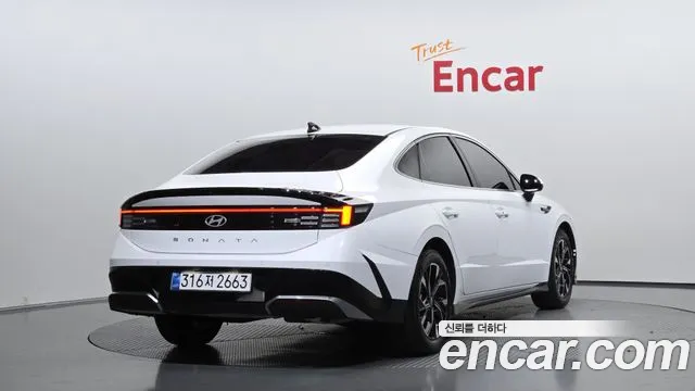 Hyundai Sonata — Фото автомобиля 2