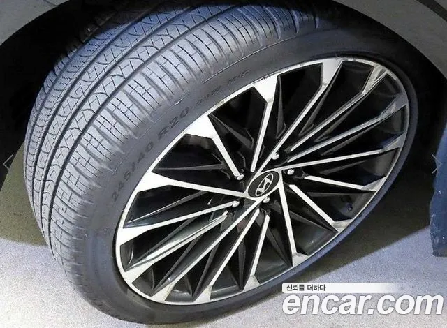 Hyundai Grandeur GN7 — Фото автомобиля 19