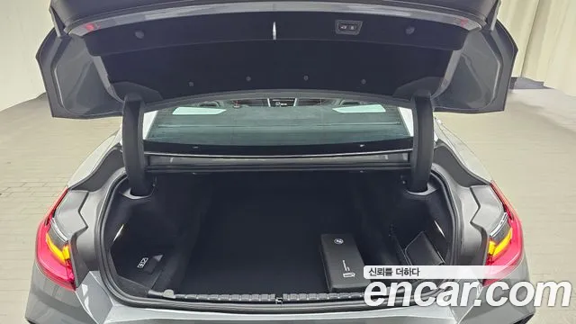 BMW 8 Series G15 — Фото автомобиля 18