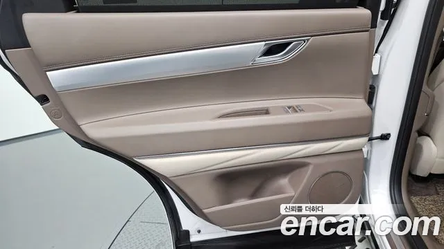 Genesis GV80 2.5T Бензин AWD — Фото автомобиля 25