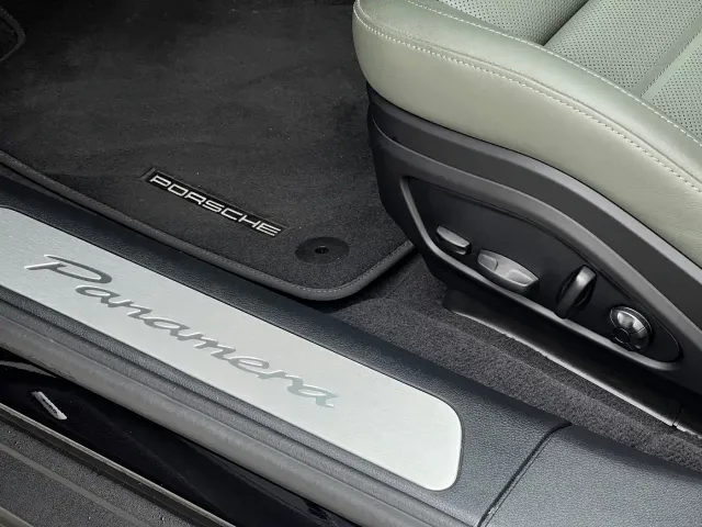 Porsche Panamera — Фото автомобиля 26