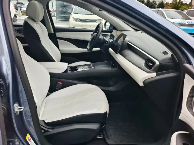 BYD Seal 05 DM-i — Фото автомобиля 21