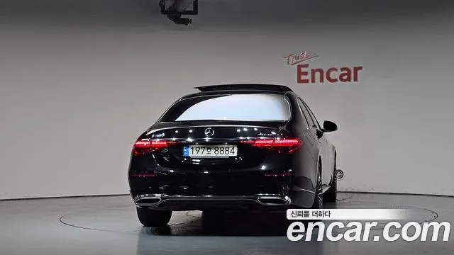 Mercedes-Benz S-Class — Фото автомобиля 4