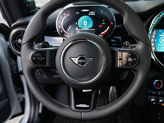 MINI John Cooper Works — Фото автомобиля 9
