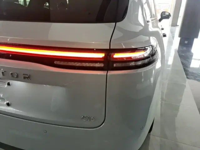 Leapmotor C16 — Фото автомобиля 7