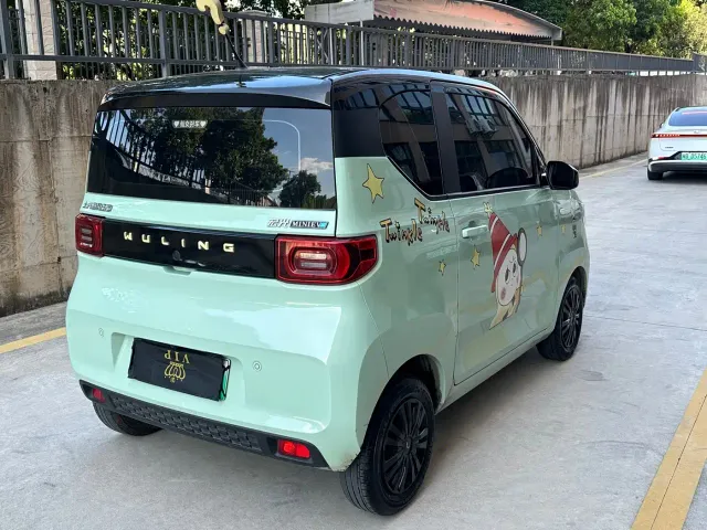 Wuling Hongguang Mini EV — Фото автомобиля 10
