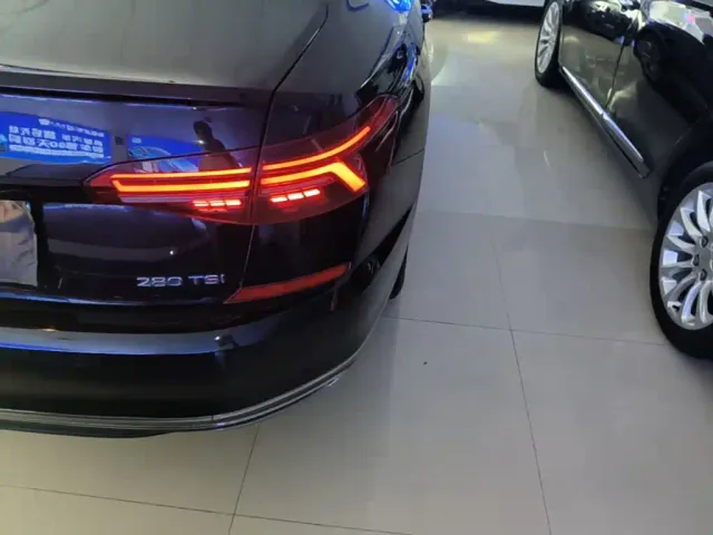 Volkswagen Passat — Фото автомобиля 7