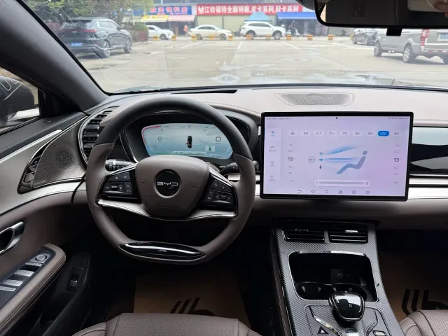 BYD Han — Фото автомобиля 4