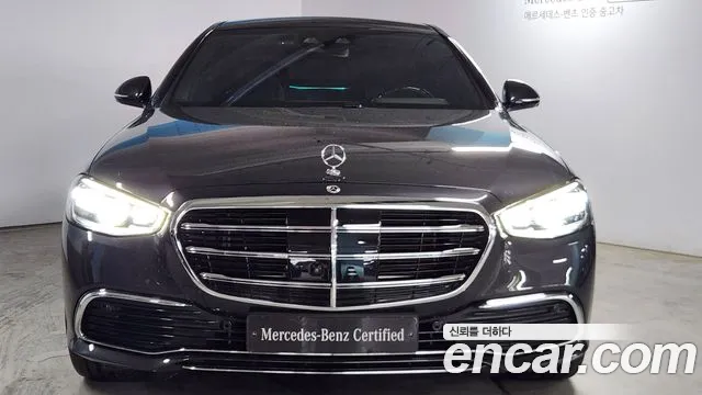 Mercedes-Benz S-Class — Фото автомобиля 3