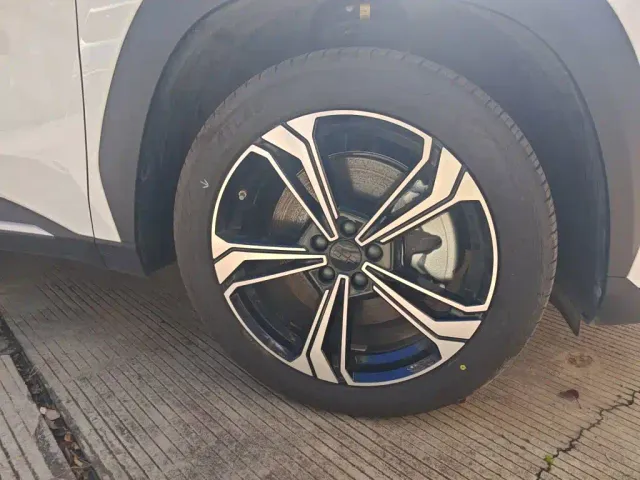 Geely Galaxy L7 — Фото автомобиля 8