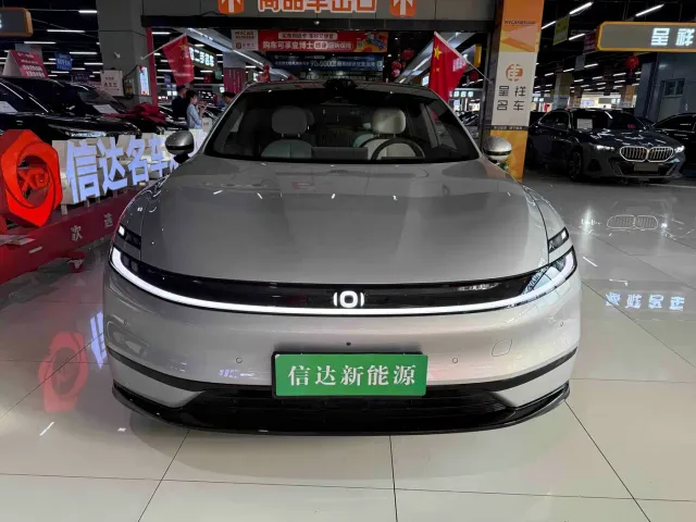 Changan Qiyuan A06 — Фото автомобиля 2